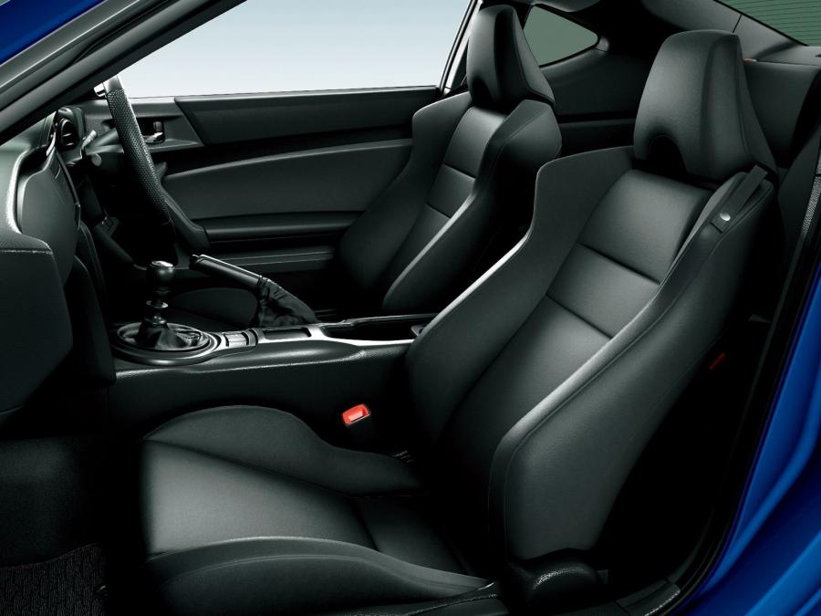  Toyota GT 86 G 2012 года  (фото 3 из 4)